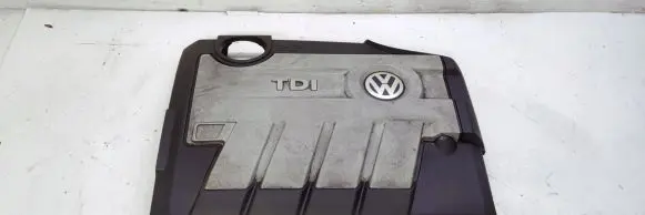Volkswagen PASSAT B6 Engine cover (trim) 03L103925