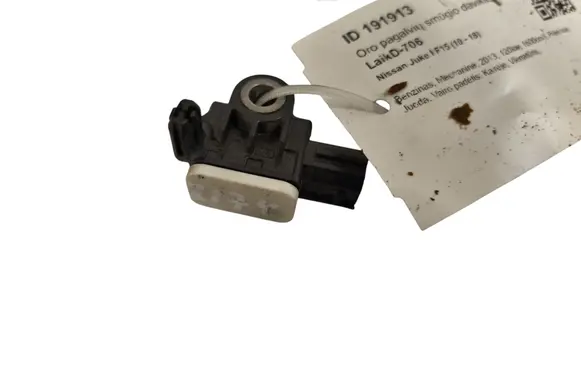 Nissan Juke I F15 Airbag deployment crash/impact sensor 988301EA0A