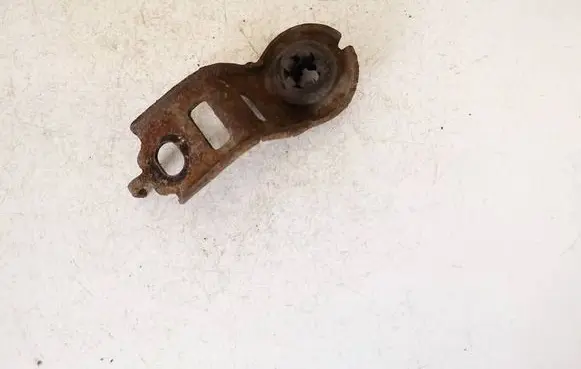 Radiator mount bracket