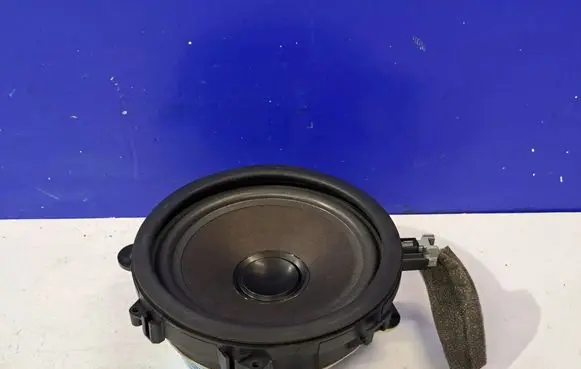 Volvo V50 Rear door speaker 8651207