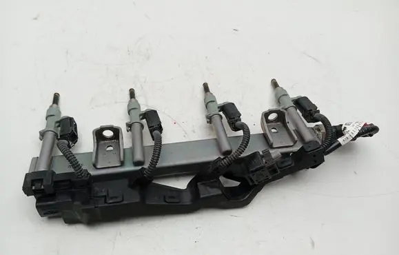 Lexus ES 250 - 300 - 330 Fuel injectors set 8212533220