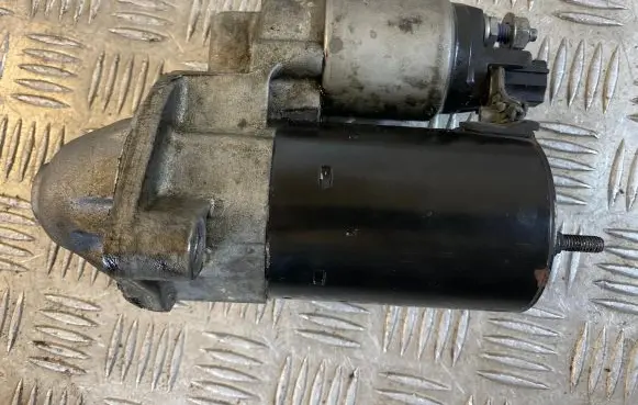 Audi A4 S4 B7 8E 8H Starter motor 06B911023A
