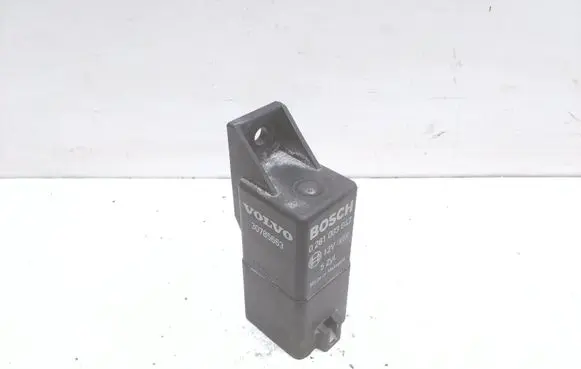 Volvo S60 Glow plug pre-heat relay 30785663 0281003047