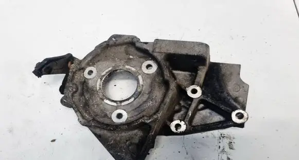 Renault Laguna I Engine mounting bracket 7700106975