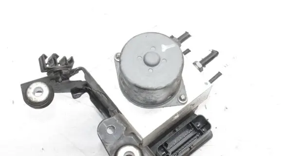 Ford S-MAX ABS Pump CG912C405CC