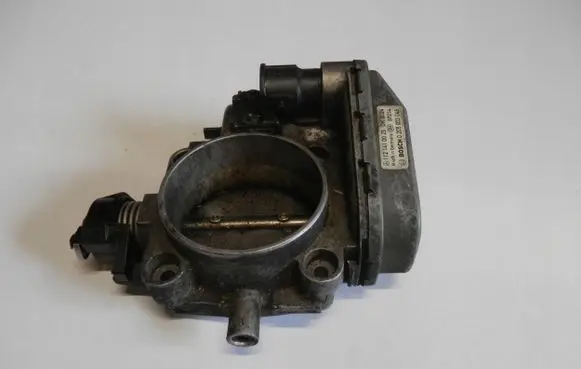 Mercedes-Benz CLK A208 C208 Throttle valve 1121410025