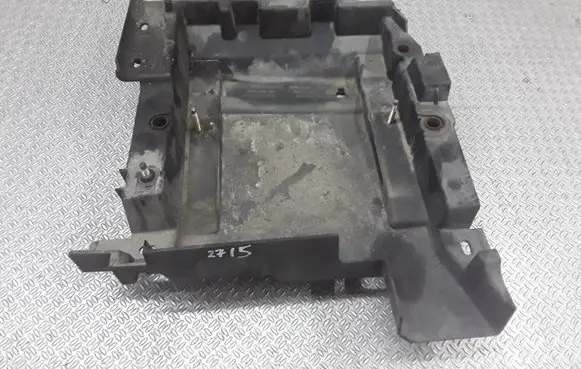Battery tray
