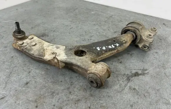 Volvo V50 Front lower control arm/wishbone 31277464