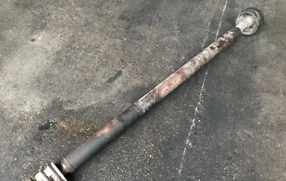 Volkswagen Transporter - Caravelle T4 Rear driveshaft/prop shaft 