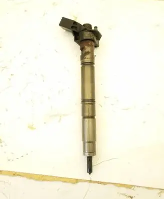 Audi A8 S8 D4 4H Fuel injector 059130277CC 0445116040