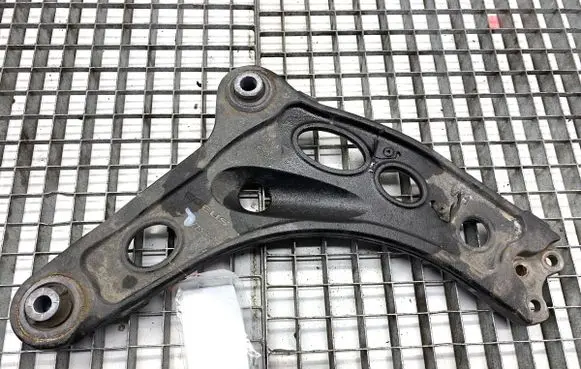 Renault Trafic III (X82) Front control arm 8200688035