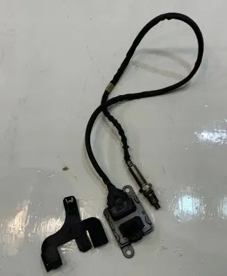 Skoda Superb B8 (3V) Lambda probe sensor 04L907805DC