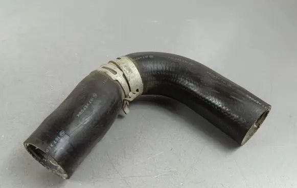 Subaru XV Engine coolant pipe/hose