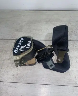 Ford Mondeo Mk III Front seatbelt 33023899 040298
