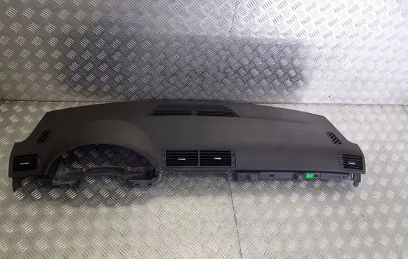 Audi A4 S4 B7 8E 8H Dashboard