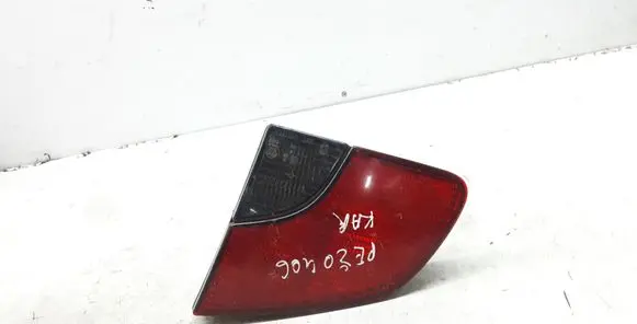 Peugeot 406 Tailgate rear/tail lights