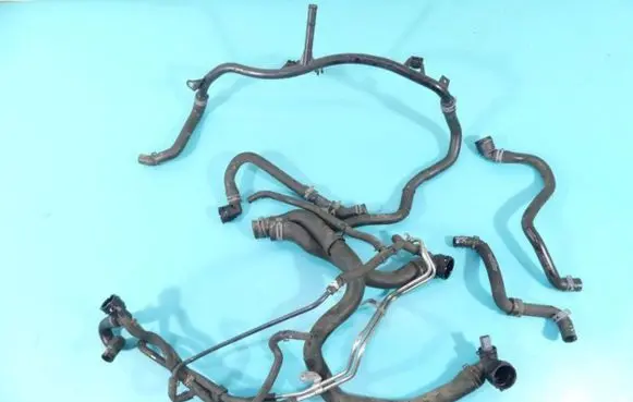 Skoda Octavia Mk3 (5E) Engine coolant pipe/hose 04E122157M IMPRK1346447