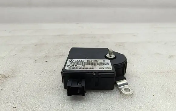 Audi A6 Allroad C6 Power management control unit 4F0915181A 0199000013 4F0910181E