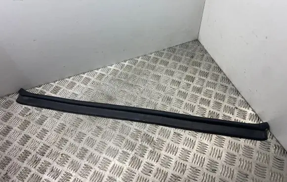 BMW 5 F10 F11 Engine compartment rubber 