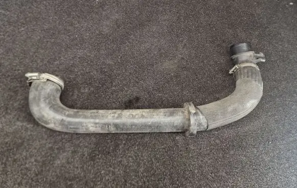 Land Rover Discovery 5 Intercooler hose/pipe FPLA98859C