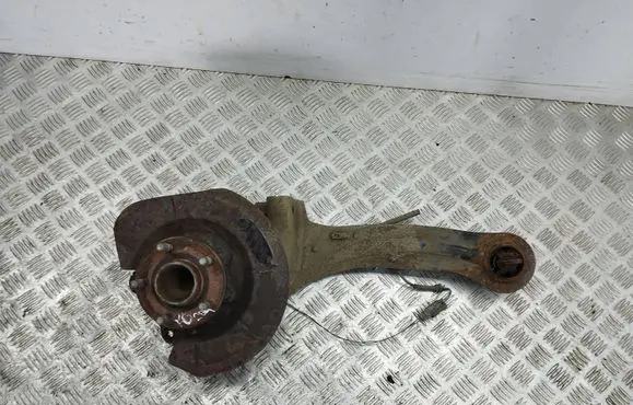 Ford C-MAX II Rear wheel hub