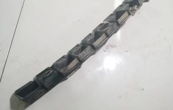 Skoda Superb B6 (3T) Front bumper mounting bracket 