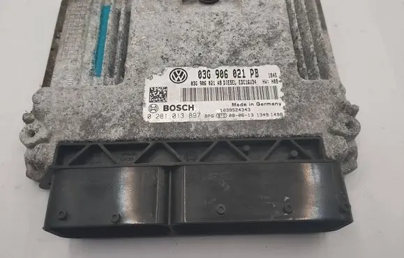 Peugeot 208 Engine control unit/module 03G906021PB 03G906021AB 0281013897