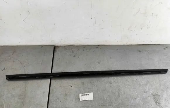 Audi A3 8Y Rear door glass trim molding 8Y0839476E