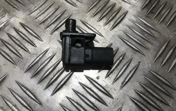 BMW 3 E46 Bonnet alarm switch sensor 8352229