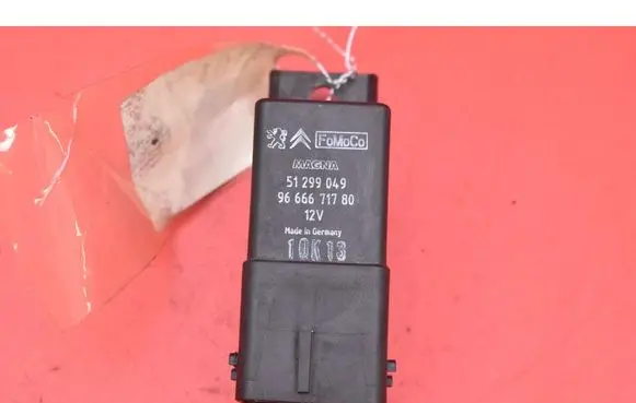 Volvo V40 Glow plug 9666671780