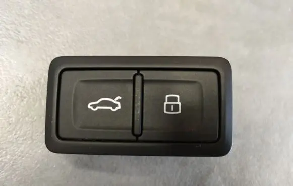 Audi A7 S7 4G Tailgate opening switch 4G0959831B