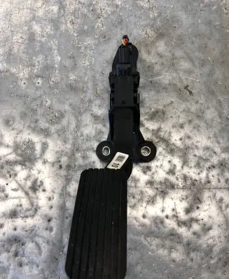 KIA Rio Accelerator throttle pedal
