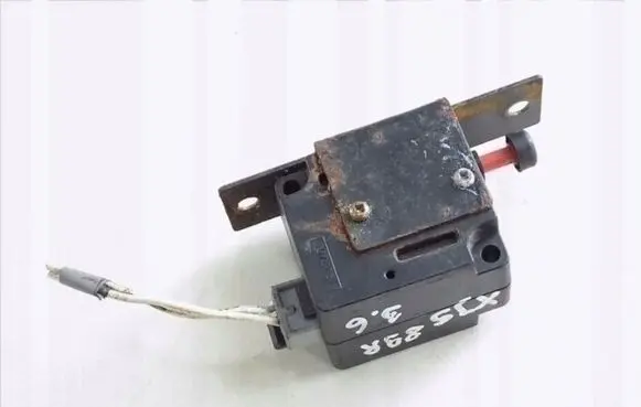 Jaguar XJS Brake pedal sensor switch