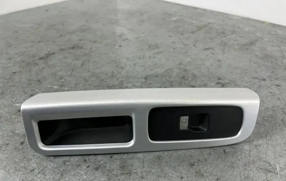 Volvo V50 Front door window switch trim 8663815