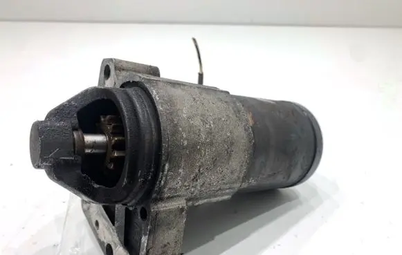 Peugeot 308 Starter motor 9663528880