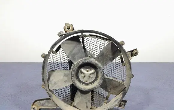 Mitsubishi Pajero Electric radiator cooling fan 