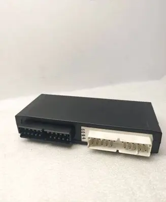 BMW 5 E34 Comfort/convenience module 61351379741 1379741 606140X01E