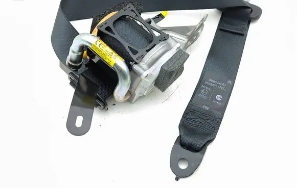 Suzuki Vitara (LY) Rear seatbelt 1119767 K2ZA1