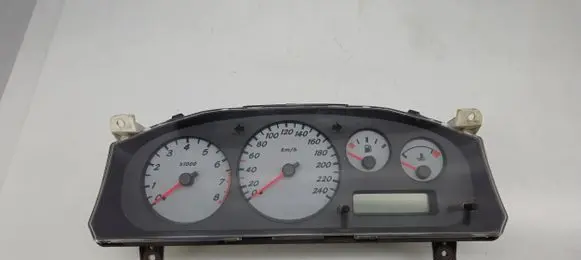 Nissan Primera Speedometer (instrument cluster) 9F769 1467771
