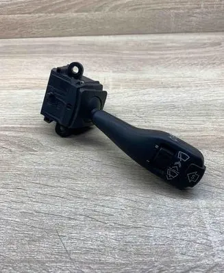 BMW 5 E39 Wiper control stalk 8375407