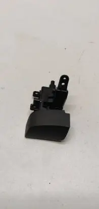 KIA Carens III Glove box opening button 