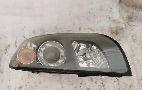 Volvo S40 Headlight/headlamp 30698886