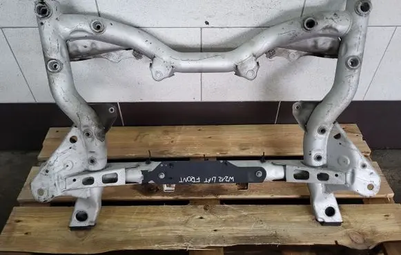 Mercedes-Benz E W212 Front subframe