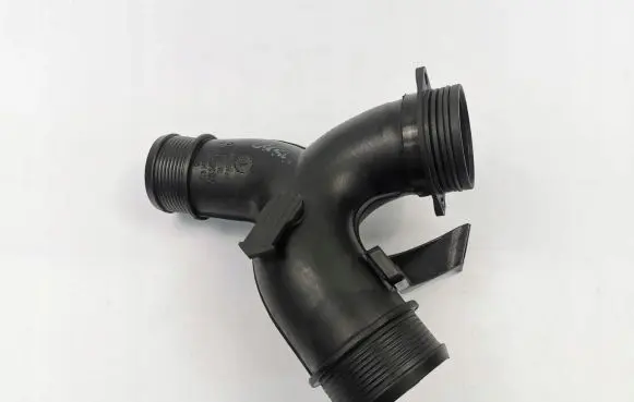 Audi Q7 4L Intercooler hose/pipe 7L6145770G