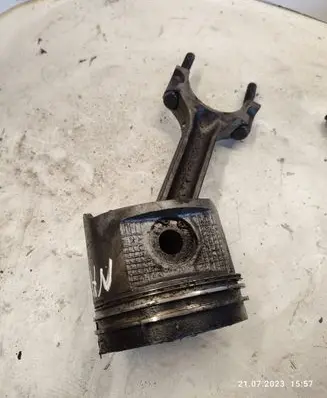 Nissan Navara D22 Piston 