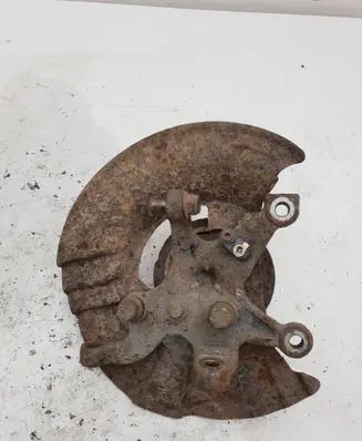 Front wheel hub spindle knuckle