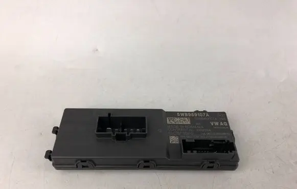Skoda Kodiaq Tailgate/trunk control unit/module 5WB959107A
