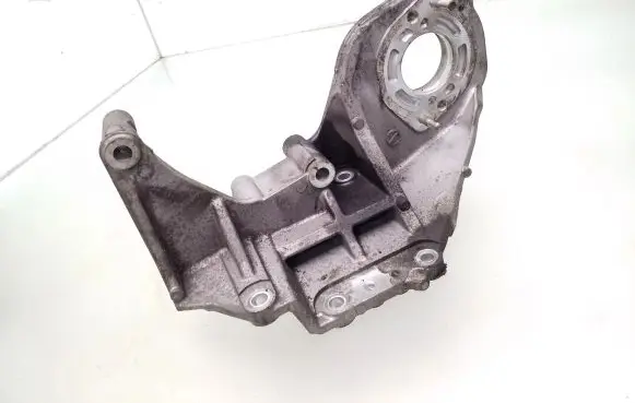 Generator/alternator bracket