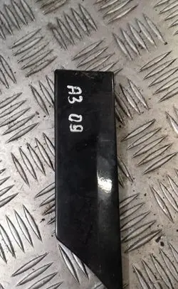 Audi A3 S3 8P Front door trim (molding) 8p4953599