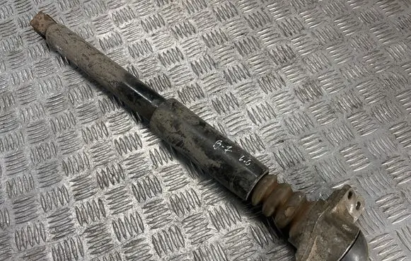 Volkswagen PASSAT B7 Rear shock absorber/damper